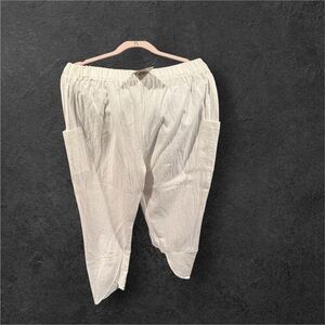 NWT White Elastic Waist Pants